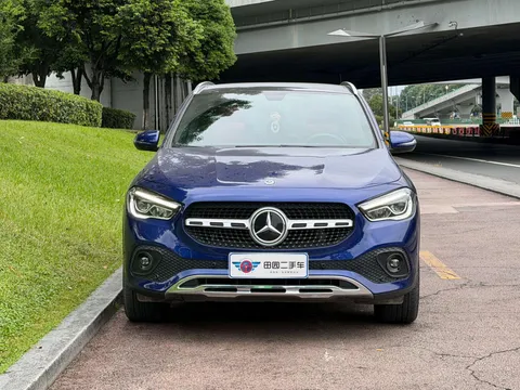 Mercedes-Benz Mercedes-Benz GLA