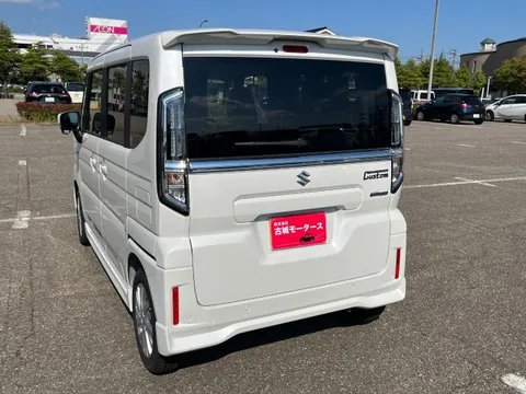 Suzuki Spacia Custom