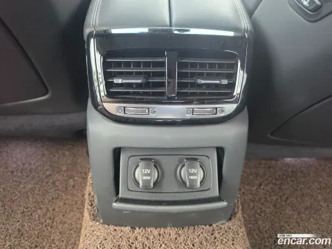 Genesis G90 (EQ900)