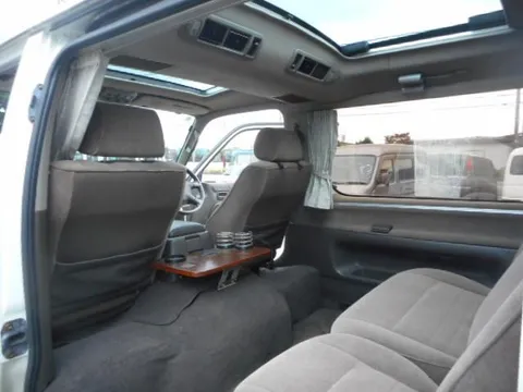 Toyota HiAce Wagon