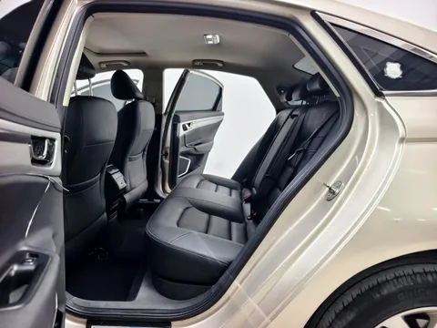 Geely Emgrand GL