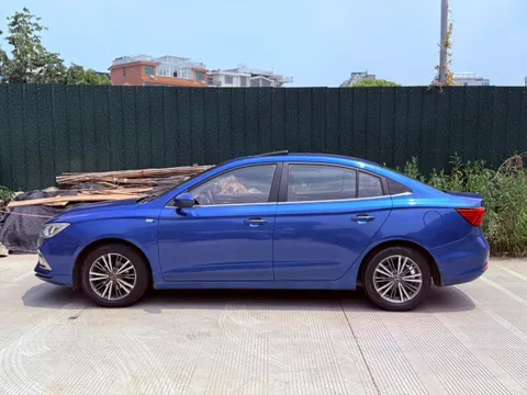 Roewe i5