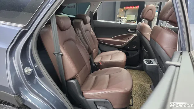 Hyundai Grand Santa Fe (Maxcruz)