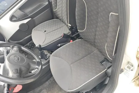 BYD F0