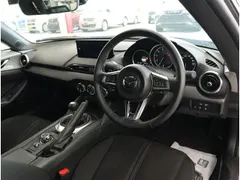 Mazda MX-5 (Roadster)