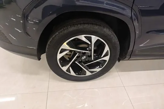 Hyundai Custo