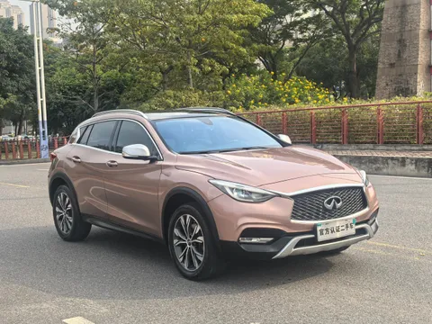 Infiniti QX30