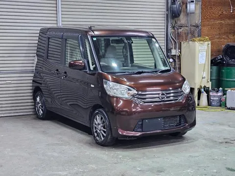 Nissan Dayz Roox