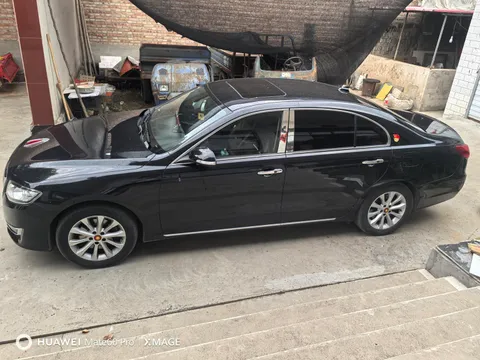 Hongqi H7