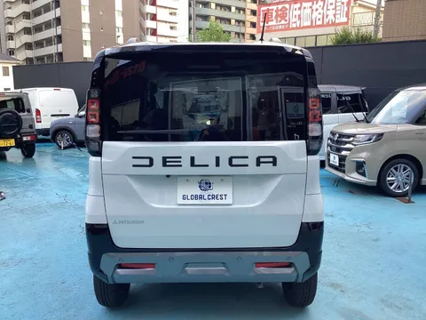 Mitsubishi Delica Mini