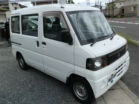 Mitsubishi Minicab Van