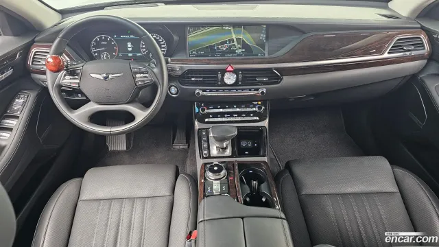 Genesis G90 (EQ900)