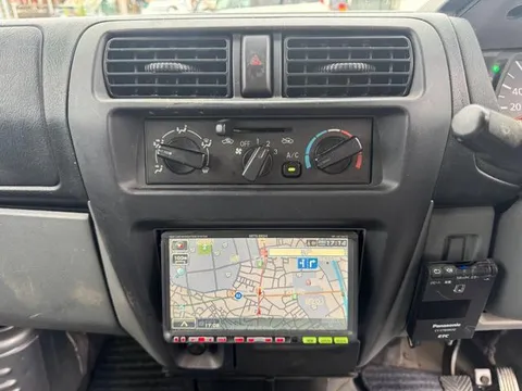 Nissan Clipper Van