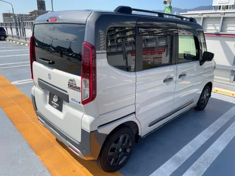 Suzuki Spacia Gear