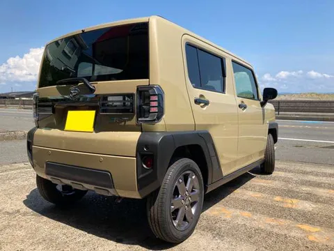 Daihatsu Taft