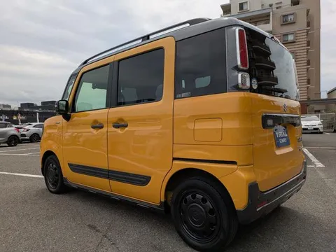 Suzuki Spacia Gear