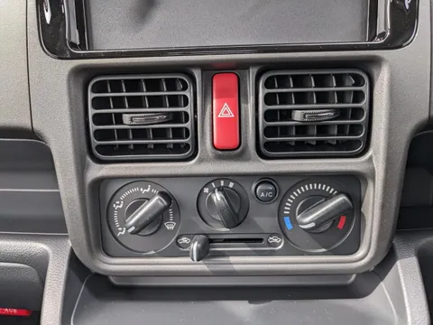 Nissan Clipper Truck