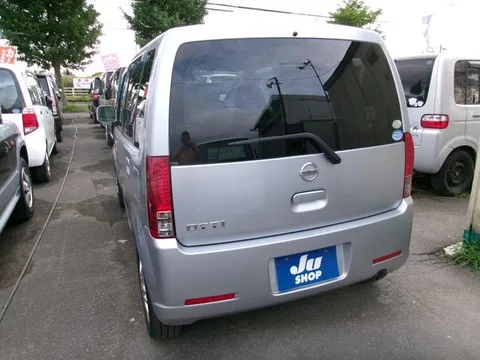 Nissan Otti