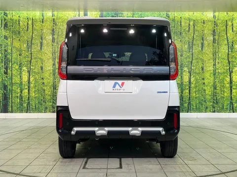 Mitsubishi Delica Mini
