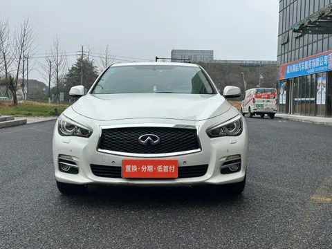 Infiniti Q50L