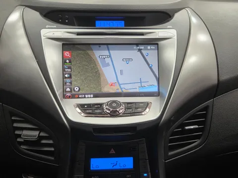 Hyundai Elantra (Avante)