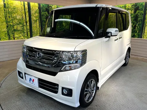 Honda N-BOX Custom