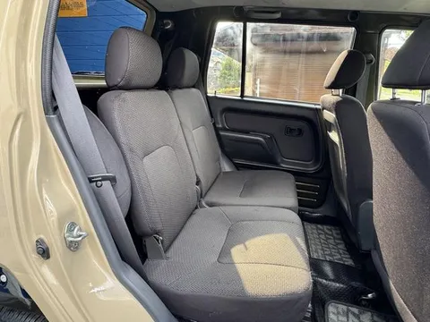 Daihatsu Naked