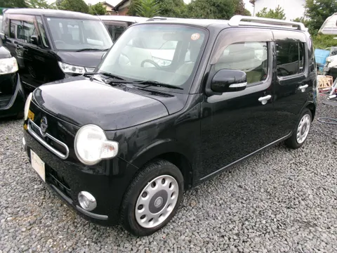Daihatsu Mira Cocoa