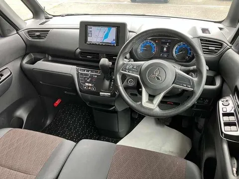 Mitsubishi eK X Space