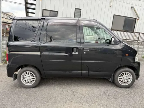Daihatsu Atrai Wagon