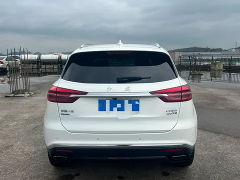 Hongqi HS5