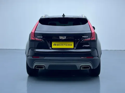 Cadillac XT4
