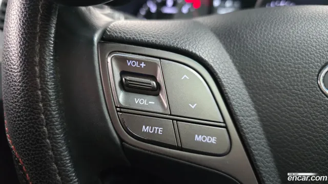 Hyundai Grand Santa Fe (Maxcruz)