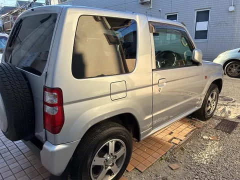 Mitsubishi Pajero Mini
