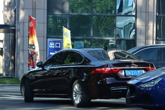 Jaguar XFL
