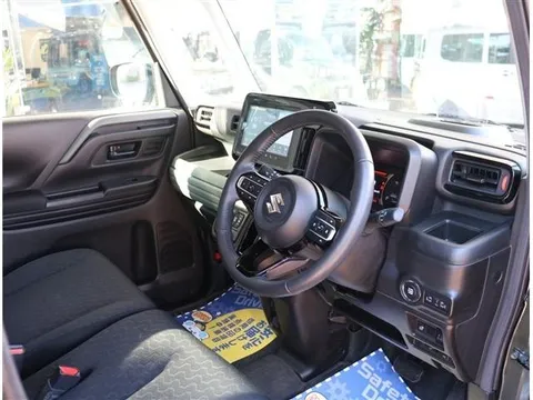 Suzuki Spacia Gear