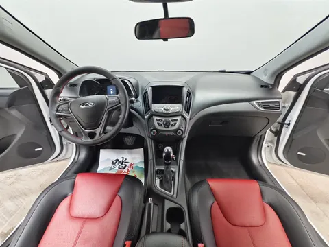 Chery Arrizo 5