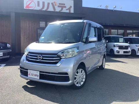 Nissan Dayz Roox