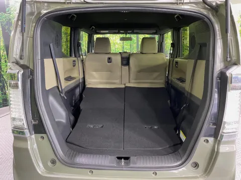 Honda N-BOX Slash