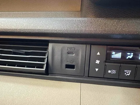Honda N-BOX Joy