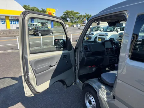 Suzuki Super Carry