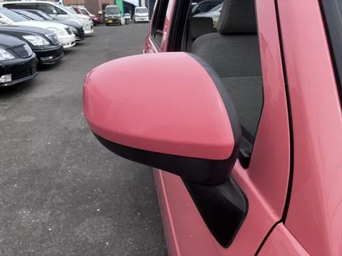 Daihatsu Mira Tocot