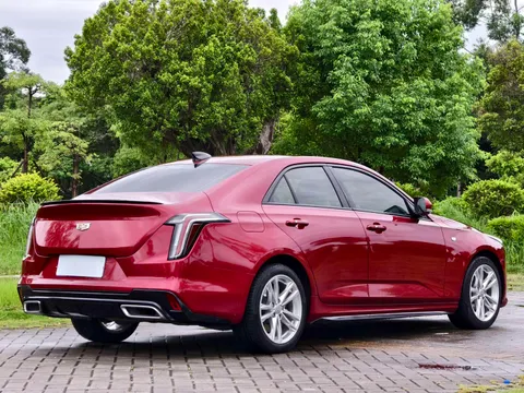 Cadillac CT4