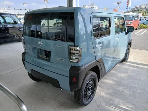 Daihatsu Taft