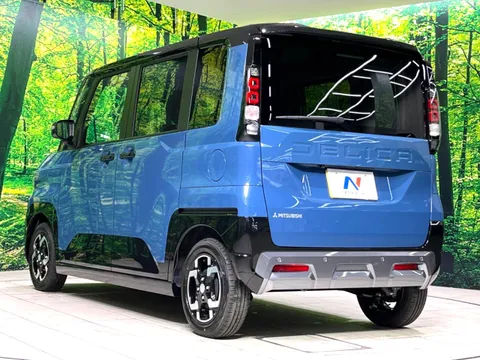 Mitsubishi Delica Mini