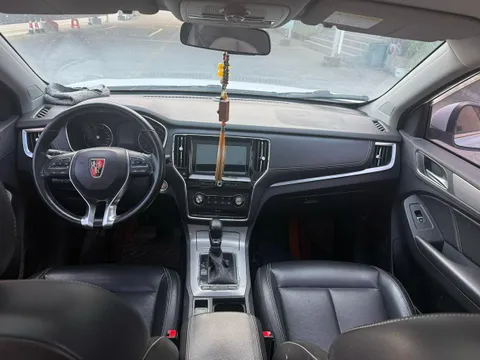 Roewe RX5