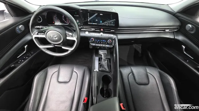 Hyundai Elantra (Avante)