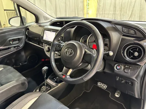 Toyota Yaris (Vitz)