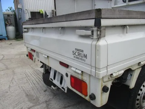 Mazda Scrum Truck