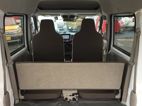 Nissan Clipper